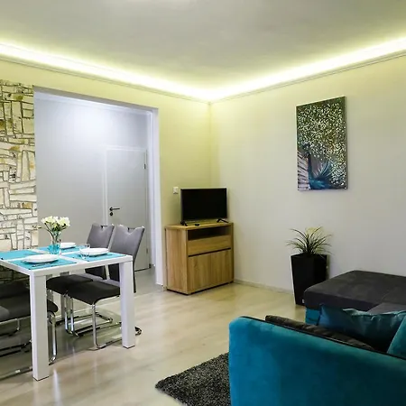 Asbóth Taylor * Budapest