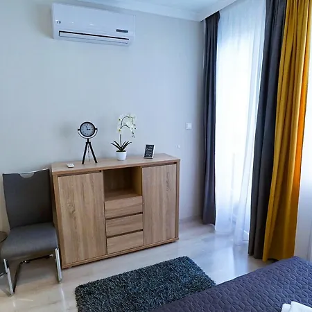 Asbóth Taylor * Budapeste